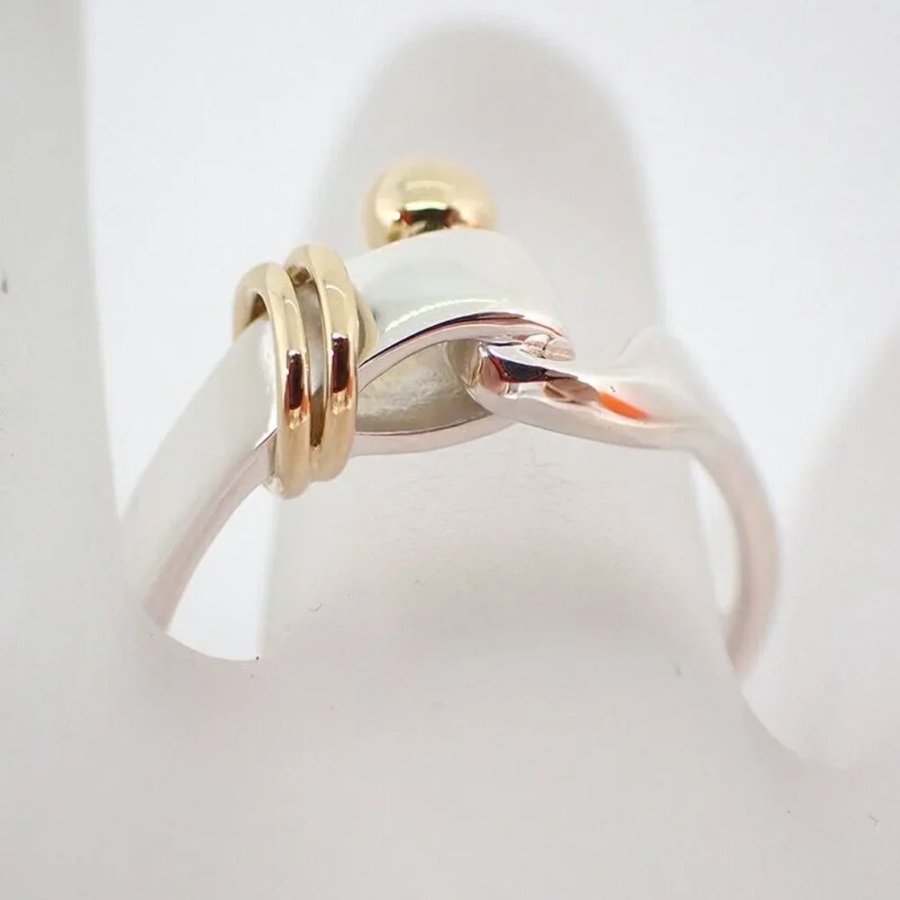 Tiffany & Co. 925 750 Hook Eye Ring - Picture 5 of 12